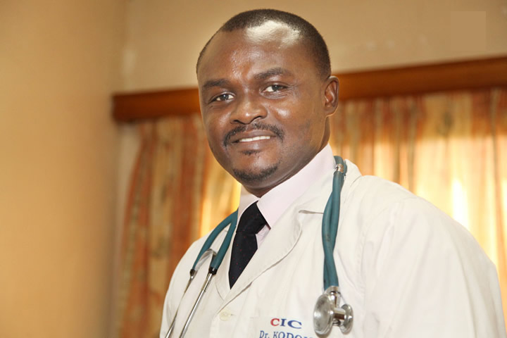 Présentation d’AIMES-AFRIQUE aux étudiants médecins de L’Université de Lomé