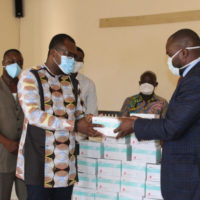 Lutte contre le coronavirus au Togo : AIMES-AFRIQUE fait don de 10000 masques de protection au SYNPHOT
