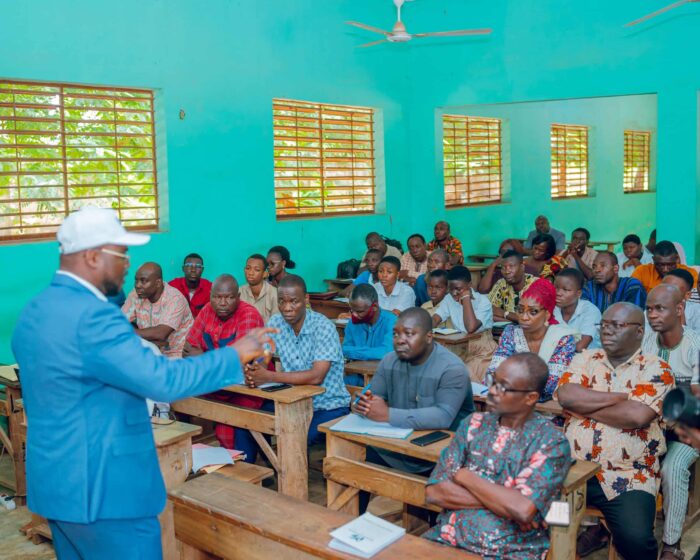Programme PEEMU-SCO : Périple du président fondateur dans les 7 régions éducatives du Togo